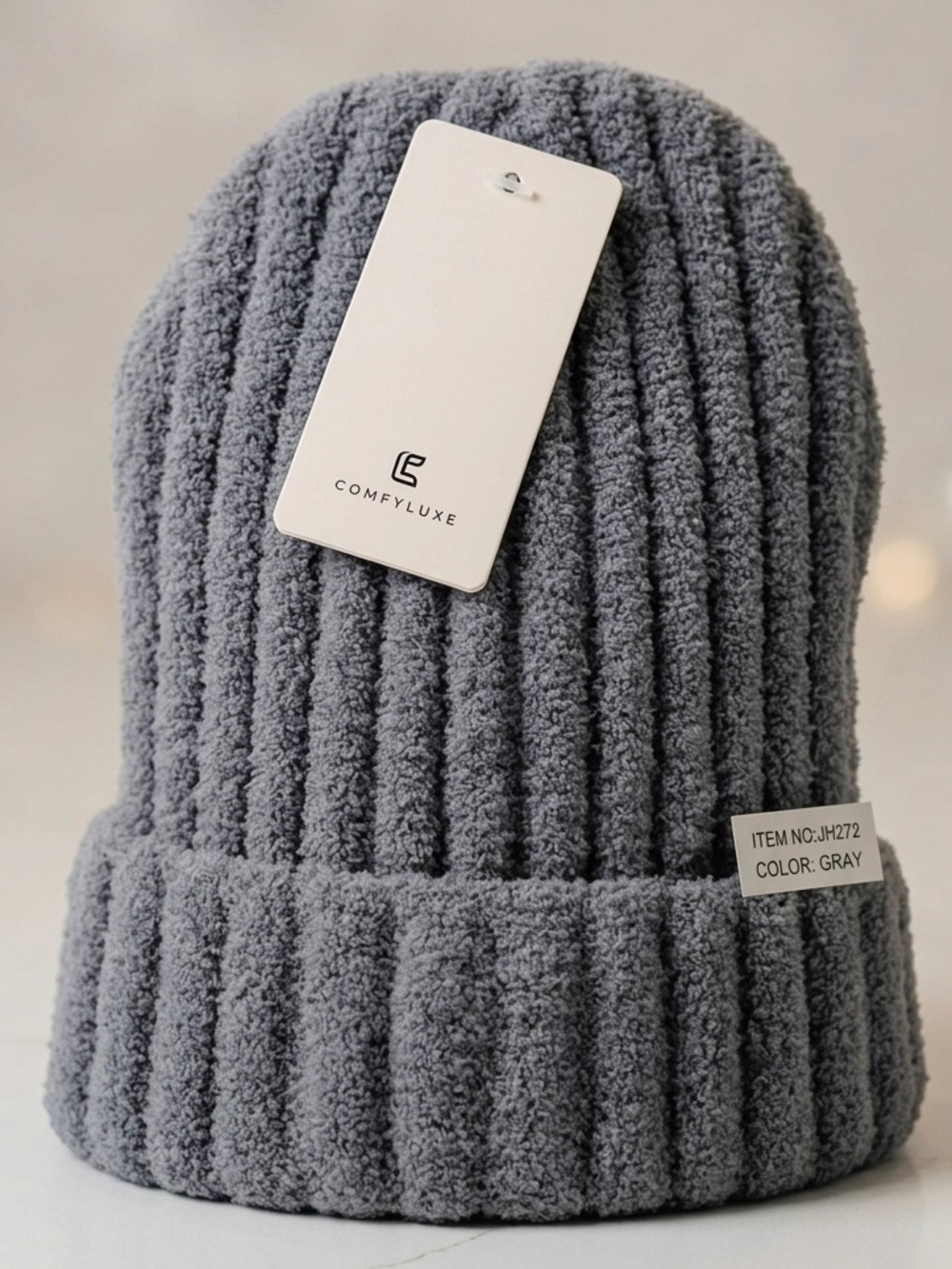 ComfyLuxe Women’s Ribbed Chenille Beanie – NWT Grey